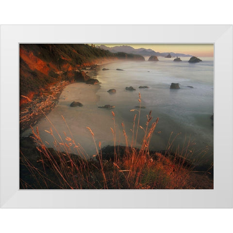 Cannon beach on the Pacific coast of Oregon White Modern Wood Framed Art Print by SMO