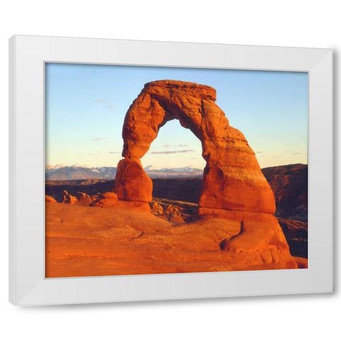 USA, Utah, Arches NP Delicate Arch at sunset White Modern Wood Framed Art Print by Talbot Frank, Christopher