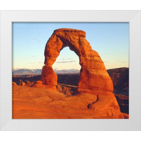 USA, Utah, Arches NP Delicate Arch at sunset White Modern Wood Framed Art Print by Talbot Frank, Christopher