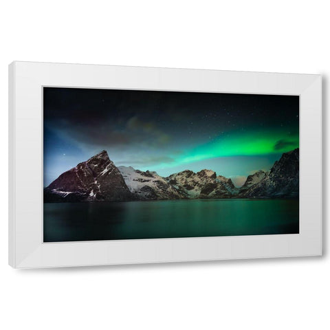 Lille Toppacya White Modern Wood Framed Art Print by Ghesquiere, Hilde