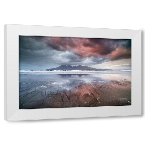 Laig Beach White Modern Wood Framed Art Print by Marchegiani, Roberto