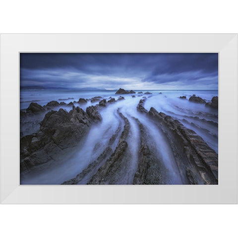 Eternal Lines White Modern Wood Framed Art Print by F. Turienzo, Carlos