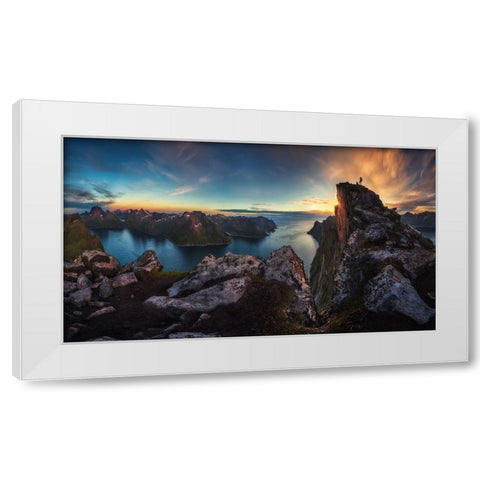 The Vista White Modern Wood Framed Art Print by Nicholas Roemmelt, Dr.