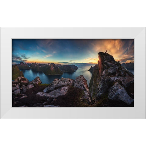 The Vista White Modern Wood Framed Art Print by Nicholas Roemmelt, Dr.