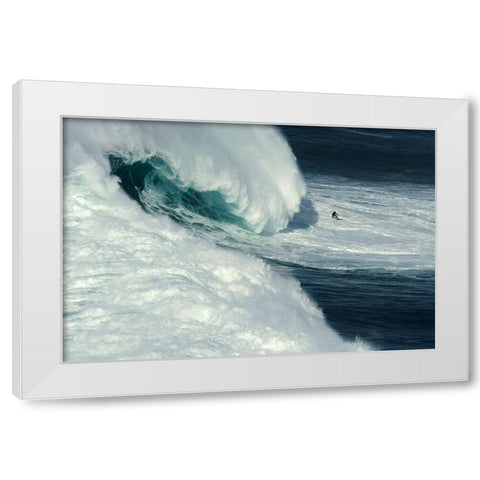 Nazarac North Canyon White Modern Wood Framed Art Print by Correia, Rui