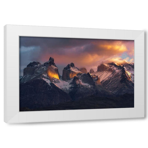 Eyes And Heart-Soul White Modern Wood Framed Art Print by Guevara Vivanco, Carlos