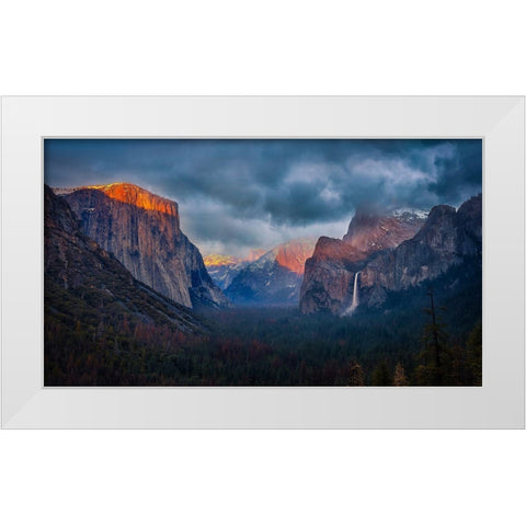 The Yin And Yang Of Yosemite White Modern Wood Framed Art Print by Zheng, Michael