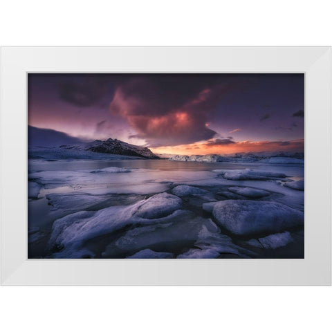 Waiting For The Stars White Modern Wood Framed Art Print by Ruiz Dueso, Jorge
