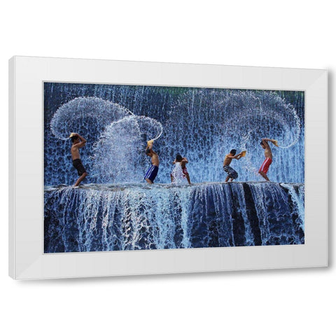 Playing With Splash White Modern Wood Framed Art Print by Muliani Hartojo, Angela