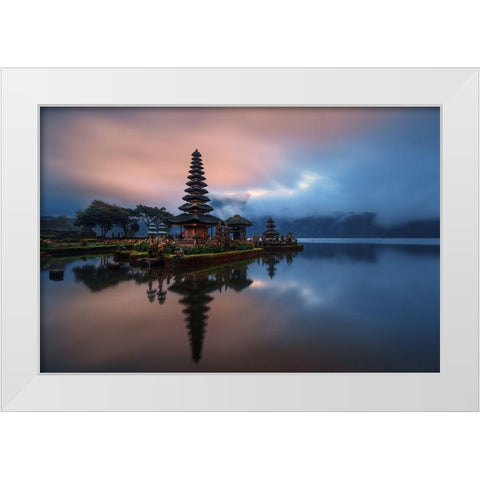 El Dios Del Lago White Modern Wood Framed Art Print by Pablo De, Juan