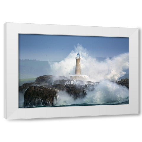 Wild Sea. White Modern Wood Framed Art Print by Saavedra Ruiz, Sergio