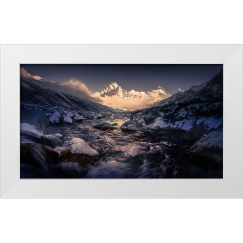 Ama Dablam A??Am?Aandsup3;Dae?Re?Andsup2;A?? White Modern Wood Framed Art Print by Qiye