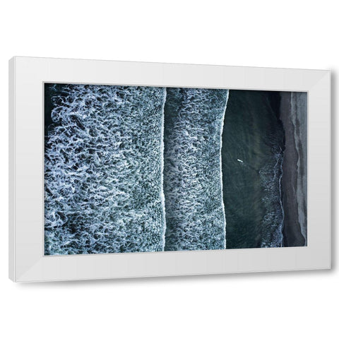 Challenger White Modern Wood Framed Art Print by Sakai, Takane