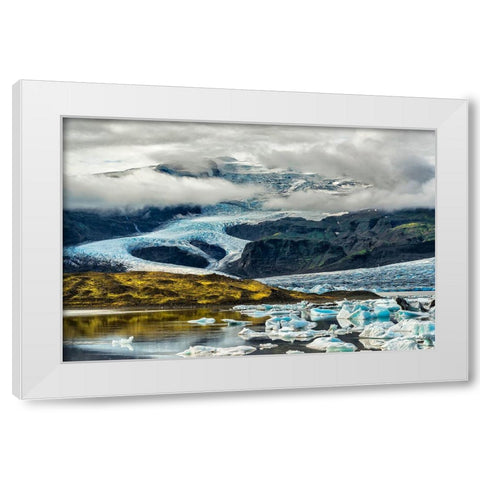 Japkulsairlaandsup3;N White Modern Wood Framed Art Print by Cerovsek, Drago