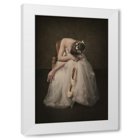 Ballerina White Modern Wood Framed Art Print by Kayen-Mouthaan, Carola
