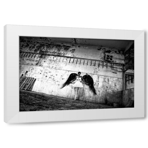 N/T White Modern Wood Framed Art Print by Medeiros, Paulo