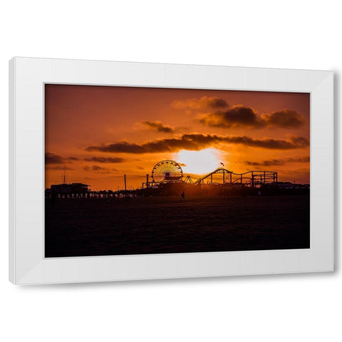 Sunset Of Santa Monica White Modern Wood Framed Art Print by Fernandez Del, Sergio