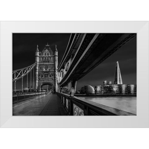 London Skyline White Modern Wood Framed Art Print by El Assy, Nader
