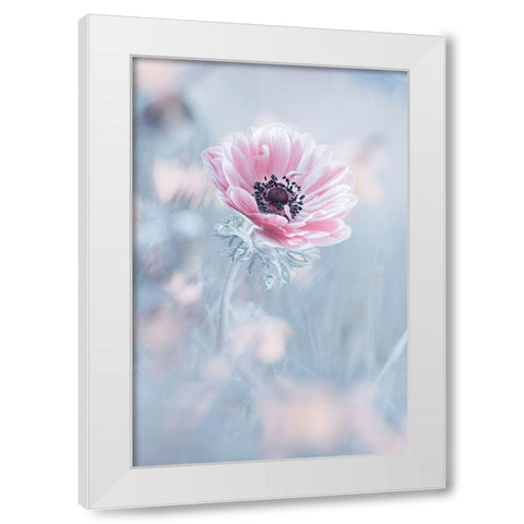 La Reine De Neiges White Modern Wood Framed Art Print by Bravin, Fabien