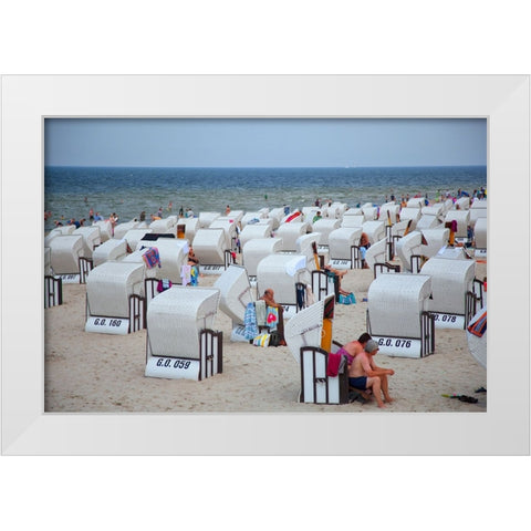 Sea White Modern Wood Framed Art Print by Della Latta, Massimo