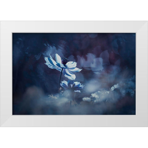 Juste Une Tite Chanson Damour White Modern Wood Framed Art Print by Bravin, Fabien