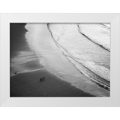 Foursome On The Beach White Modern Wood Framed Art Print by Urrutia, Adolfo