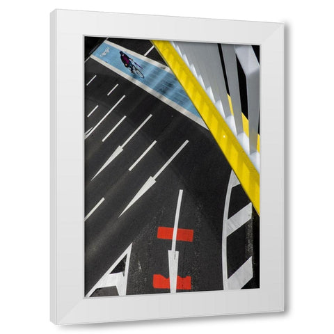 Tricolor White Modern Wood Framed Art Print by Hashimoto, Tetsuya