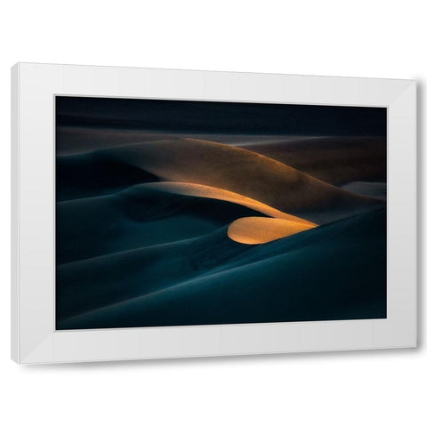 Heart Of Desert White Modern Wood Framed Art Print by Mehrafshar Efiap, Babak