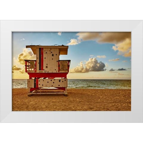 Miami Beach White Modern Wood Framed Art Print by Zeise, Wilfried