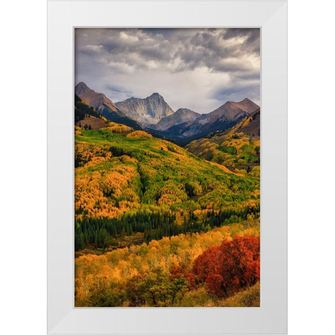 Capitol Peak White Modern Wood Framed Art Print by Zheng, Michael