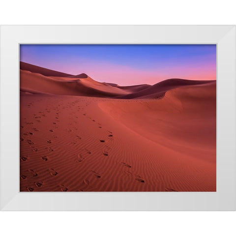 The colors of the desert at sunset White Modern Wood Framed Art Print by Miroslaw