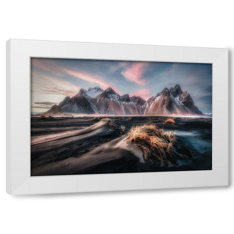 Vestrahorn White Modern Wood Framed Art Print by Haaksma, Piet