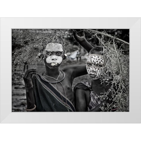 Two Surmi Girls - Ethiopia White Modern Wood Framed Art Print by Inazio Kuesta, Joxe