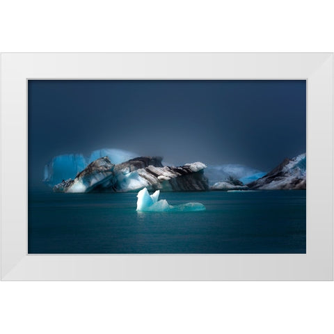 Japkulsarlon White Modern Wood Framed Art Print by Engstrom, Erik