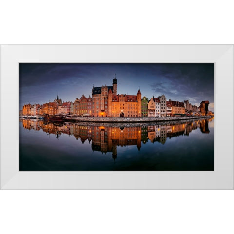 GdaaÂ„Sk White Modern Wood Framed Art Print by Malkiewicz, Lukasz