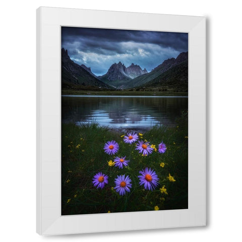 Melancholy Valley White Modern Wood Framed Art Print by Cui, Yuan