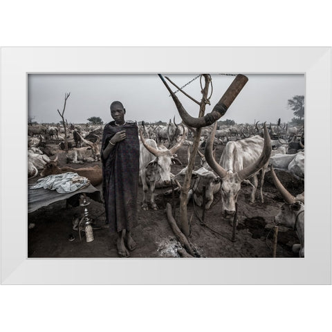 In A Mundari Cattle Camp-III - South Sudan White Modern Wood Framed Art Print by Inazio Kuesta, Joxe
