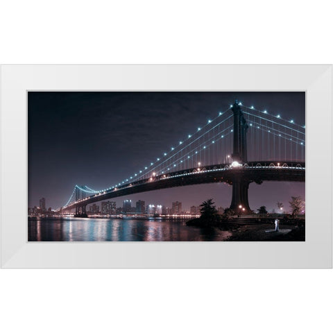 The 2 Lovers Under Manhattan Bridge White Modern Wood Framed Art Print by Bravin, Fabien