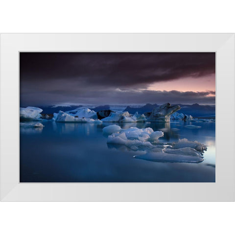 Global Warming White Modern Wood Framed Art Print by Eichelberg, Amnon