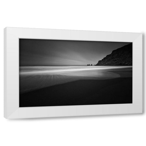 ... Black Beach White Modern Wood Framed Art Print by Hoffmann, Raymond