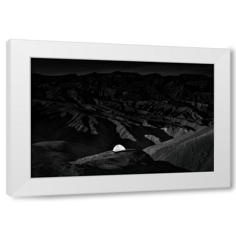 On The Rock White Modern Wood Framed Art Print by Chenglu, Simon