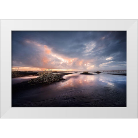 Black Sand White Modern Wood Framed Art Print by Martin Castan, David