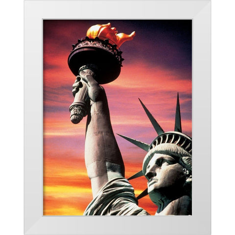 Statue of Liberty White Modern Wood Framed Art Print by Unknown