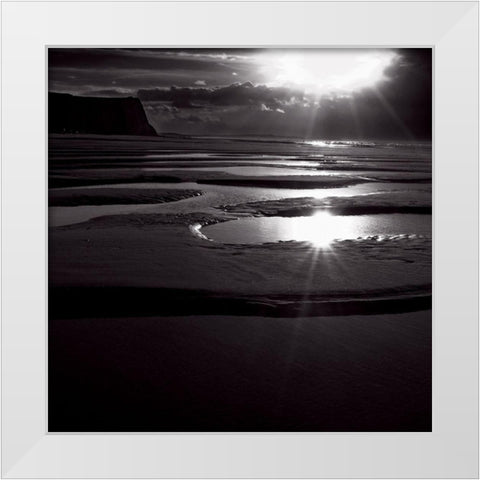 Ricochet White Modern Wood Framed Art Print by de Lattre, Pascal