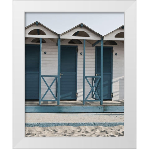 Plage 1 White Modern Wood Framed Art Print by Braun Studio
