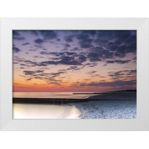 Ponton 2 White Modern Wood Framed Art Print by Braun Studio