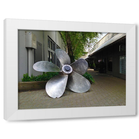 Fan Blade White Modern Wood Framed Art Print by Grayscale