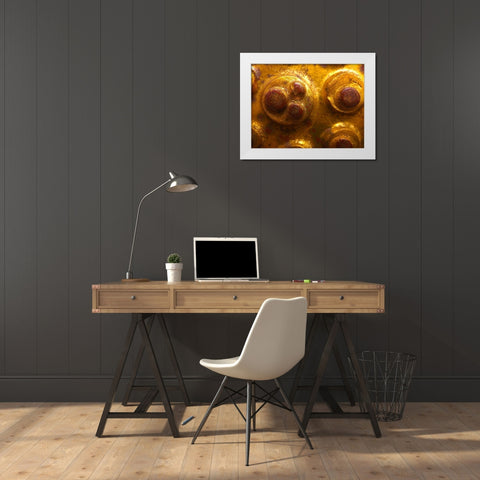 Frame Pic VII White Modern Wood Framed Art Print by Grayscale