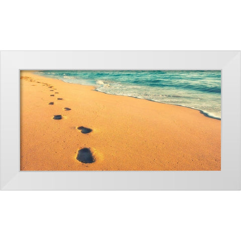USA, Hawaii, Kauai, Kapaa, be White Modern Wood Framed Art Print by Plank, Savanah