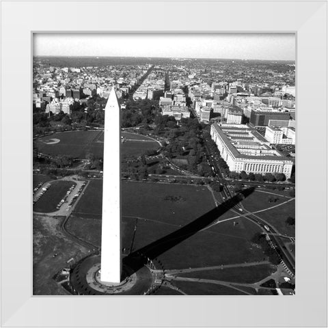 Aerial view of the Washington Monument, Washington, D.C. - Black and White Variant White Modern Wood Framed Art Print by Highmith, Carol